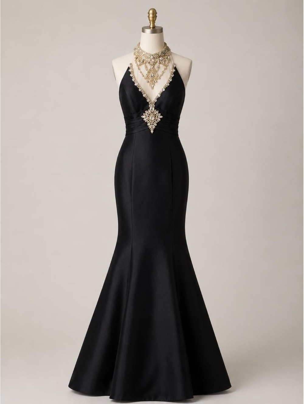 Elegant Black Mac Duggal Evening Dress with Gold Beading - Size 8